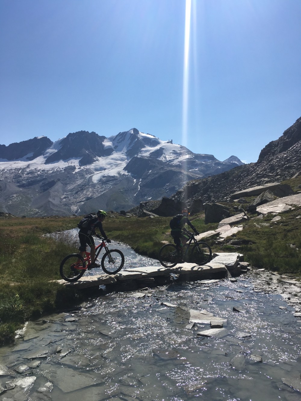 FE8246CB-9B6B-4DE1-B17E-6D68726B1A08